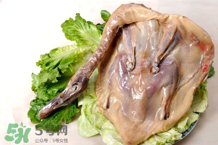臘鴨腌制好后要曬多久？臘鴨要曬多長(zhǎng)時(shí)間可以吃？
