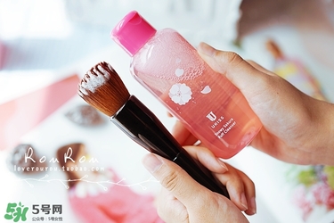 ukiss悠珂思粉撲清洗劑怎么用？悠珂思粉撲清洗劑使用方法
