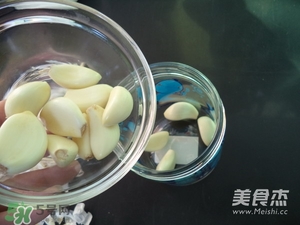 臘八蒜用什么蒜？臘八蒜用新蒜還是老蒜？