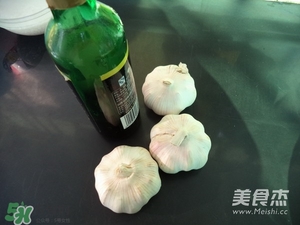 臘八蒜用什么蒜？臘八蒜用新蒜還是老蒜？