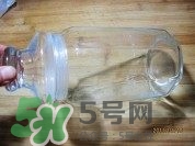 臘八蒜要放鹽嗎？臘八蒜要放多少鹽比例是多少？