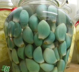 臘八醋里的蒜能吃嗎？臘八醋里的蒜好吃嗎？