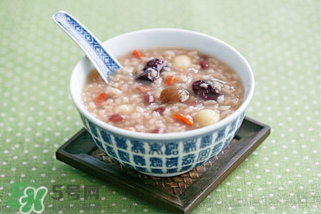 臘八飯熱量高嗎？吃臘八飯會發(fā)胖嗎？