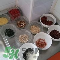 怎么用電飯煲煮臘八粥？電飯煲怎么熬臘八粥？