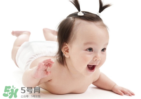 新生兒頭上長(zhǎng)小紅點(diǎn)是怎么回事?是什么原因?
