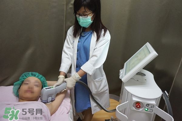 狐臭出汗多怎么治療？狐臭出汗怎么辦呢