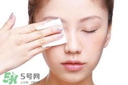 卸妝后眼睛模糊怎么辦？卸妝后眼睛模糊怎么處理？