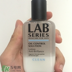 收斂水是爽膚水嗎？收斂水和爽膚水的區(qū)別？