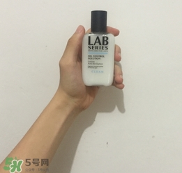 收斂水是爽膚水嗎？收斂水和爽膚水的區(qū)別？