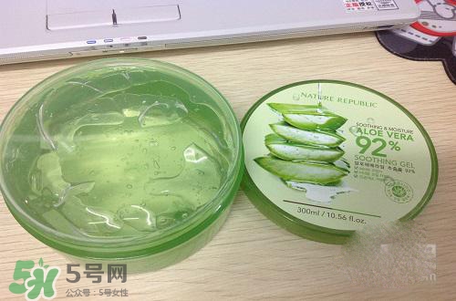 嘴唇干裂可以涂蘆薈膠嗎？嘴唇干裂怎么涂蘆薈膠？