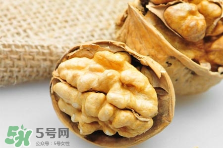 乙肝小三陽可以吃核桃嗎？乙肝大三陽可以吃核桃嗎？