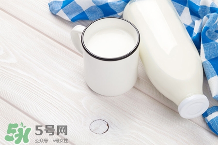 乙肝患者能喝牛奶嗎？乙肝患者喝牛奶有講究
