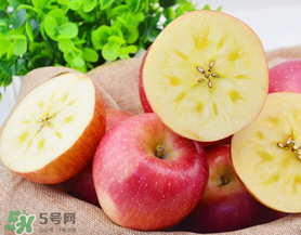 阿克蘇蘋(píng)果脆嗎？阿克蘇蘋(píng)果是粉蘋(píng)果還是脆蘋(píng)果？