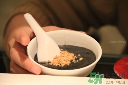 芝麻糊怎么沖？芝麻糊怎么沖沒(méi)疙瘩？