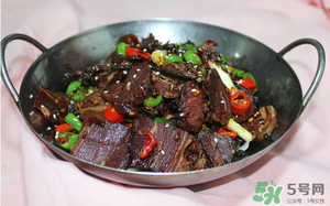 臘狗肉怎么腌制？臘狗肉怎么做好吃？