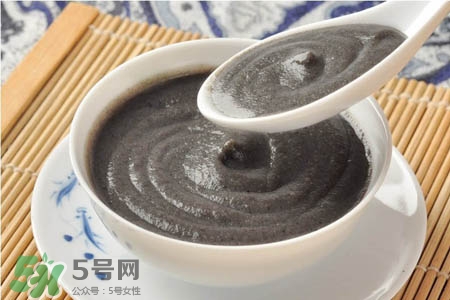 芝麻糊不能和什么一起吃？芝麻糊與哪些食物相克？