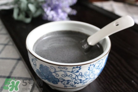 芝麻糊不能和什么一起吃？芝麻糊與哪些食物相克？