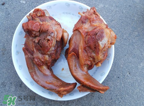 豬舌頭怎么腌制？腌豬舌頭要多久？