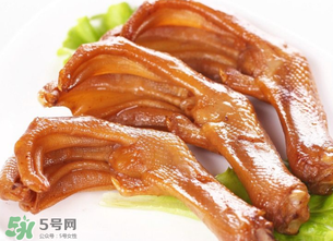 鹵鴨掌要多長時間？鹵鴨掌鹵多長時間？