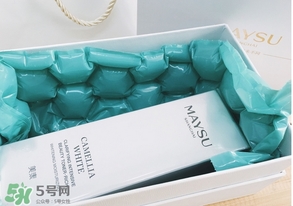 美容液是精華液?jiǎn)?？美容液和精華液的區(qū)別