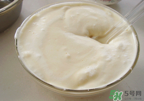 面糊用熱水還是涼水？面糊是用熱水調(diào)還是用涼水調(diào)？