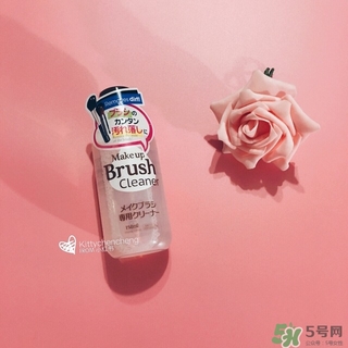 大創(chuàng)化妝刷清洗劑怎么用？大創(chuàng)化妝刷清洗劑使用方法