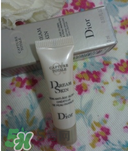 dior迪奧夢幻美肌修顏乳怎么用？迪奧修顏乳怎么用