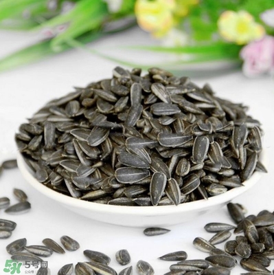 吃瓜子會口腔潰瘍嗎？口腔潰瘍可以吃瓜子嗎？