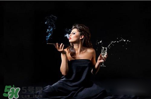 喝酒對(duì)皮膚好嗎？喝酒對(duì)皮膚有什么壞處？