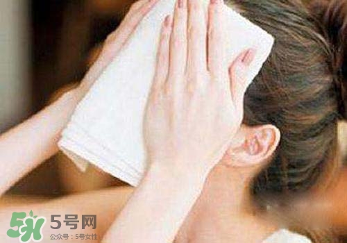 熱毛巾敷臉能祛痘嗎？長(zhǎng)痘怎么用熱毛巾敷臉？