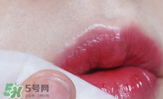 眼唇卸妝液怎么用？眼唇卸妝液使用方法