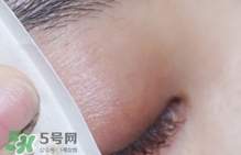 眼唇卸妝液怎么用？眼唇卸妝液使用方法