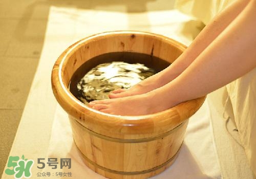 冬季泡腳有什么好處？冬天泡腳的好處