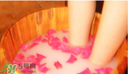 冬季泡腳有什么好處？冬天泡腳的好處