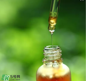 精華什么年紀(jì)用？精華什么年齡開始用？