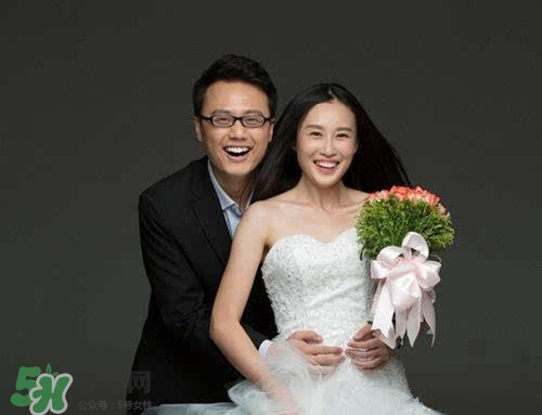 拍婚紗照可以戴眼鏡嗎？拍婚紗照戴眼鏡好不好？