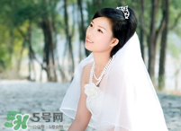 拍婚紗照可以戴眼鏡嗎？拍婚紗照戴眼鏡好不好？