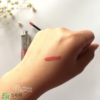 迪奧豆沙色口紅是什么色號(hào)？dior迪奧豆沙色口紅試色