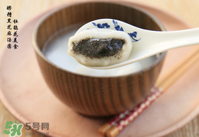 黑芝麻湯圓怎么煮好吃？黑芝麻湯圓煮多久才熟？