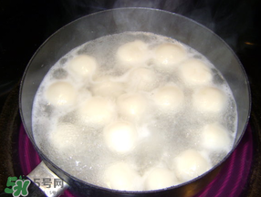 怎么包湯圓才不會(huì)裂開(kāi)？怎么包湯圓不會(huì)散？