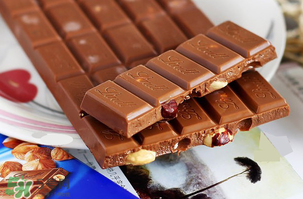 瑞士蓮巧克力是lindt還是lindor？瑞士蓮巧克力有幾種口味？