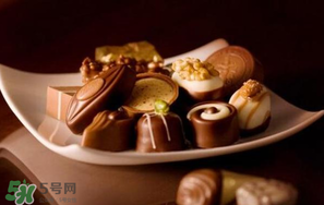 巧克力和牛奶能一起吃嗎？吃完巧克力能喝牛奶嗎？
