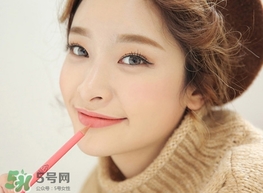 豆沙色口紅怎么化？豆沙色口紅怎么涂好看？