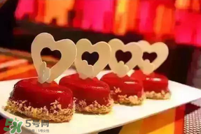 情人節(jié)晚餐吃什么？情人節(jié)晚餐在哪里吃合適？