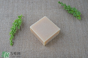 手工皂洗臉好嗎？手工皂和洗面奶哪個好？