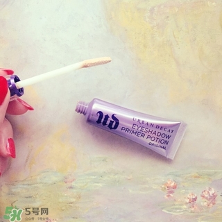 urban decay眼部打底膏哪個顏色好？urban decay眼部打底膏試色