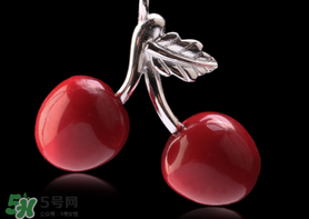 情人節(jié)送項(xiàng)鏈好嗎？情人節(jié)送女朋友什么項(xiàng)鏈好？