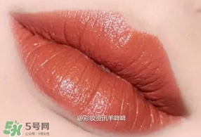 mac唇膏奶茶色是幾號(hào)？mac唇膏mocha試色