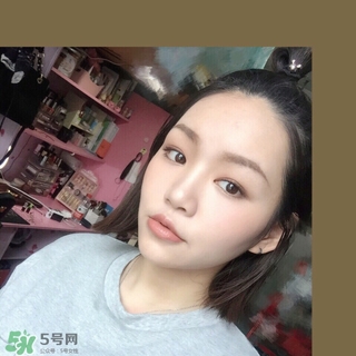 mac唇膏奶茶色是幾號(hào)？mac唇膏mocha試色