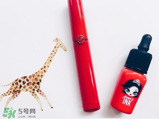 涂唇釉嘴唇干是怎么回事？涂唇釉嘴唇干怎么辦？